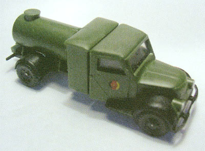 Garant East German Army (NVA) fuel tank truck<br /><a href='images/pictures/BeKa/052.jpg' target='_blank'>Full size image</a>